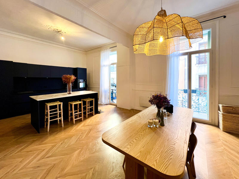 Appartement - 147 m² - 4 pièces