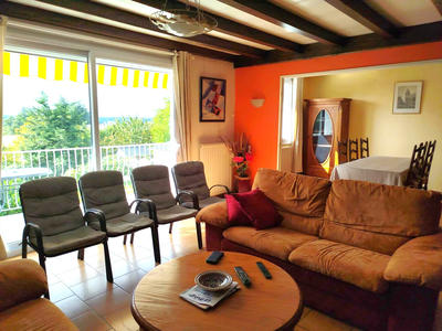 Maison - 143 m² - 6 pièces