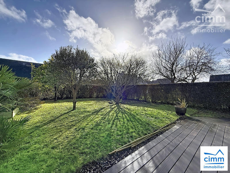 Maison - 190 m² - 8 pièces