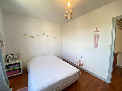 Maison - 96 m² - 5 pièces