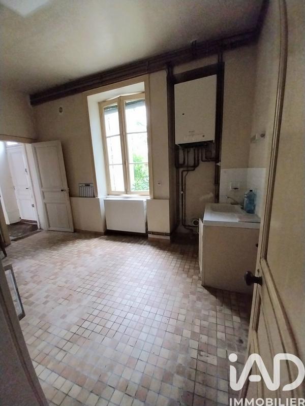 Maison - 181 m² - 7 pièces