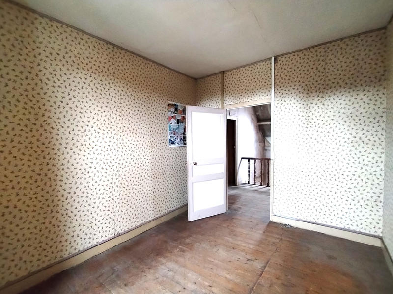 Maison - 218 m² - 10 pièces