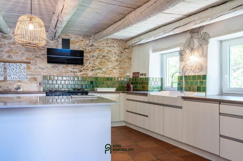 Propriété - 406 m² - 9 pièces