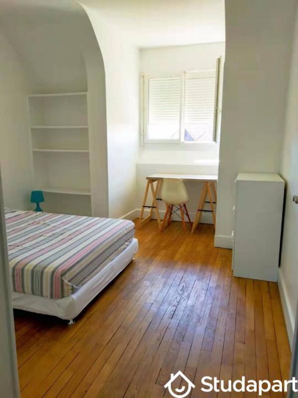 Chambre - 12 m² - 1 pièce