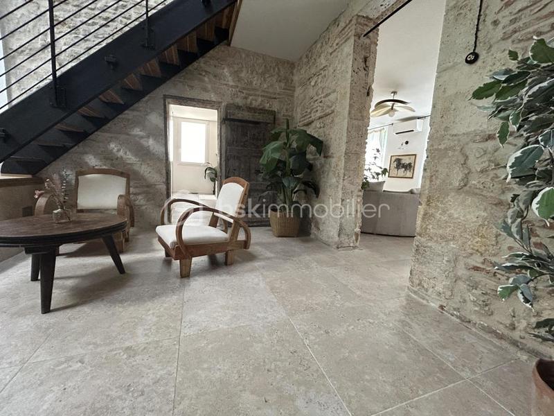 Maison en pierre - 215 m² - 5 pièces