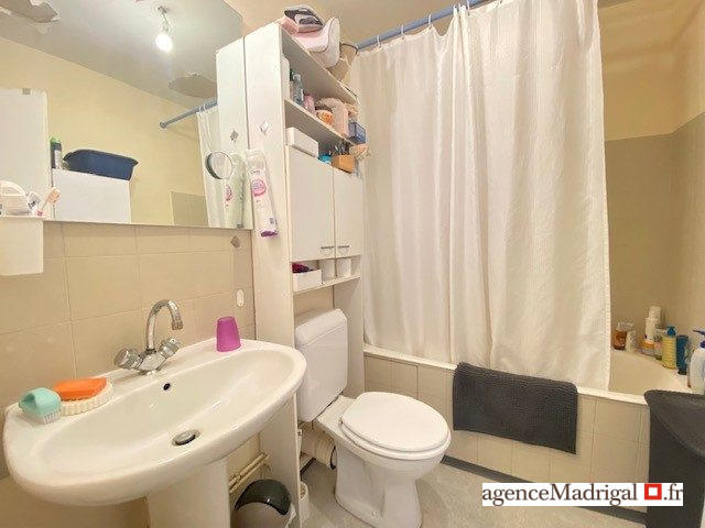 Appartement - 97 m² - 4 pièces