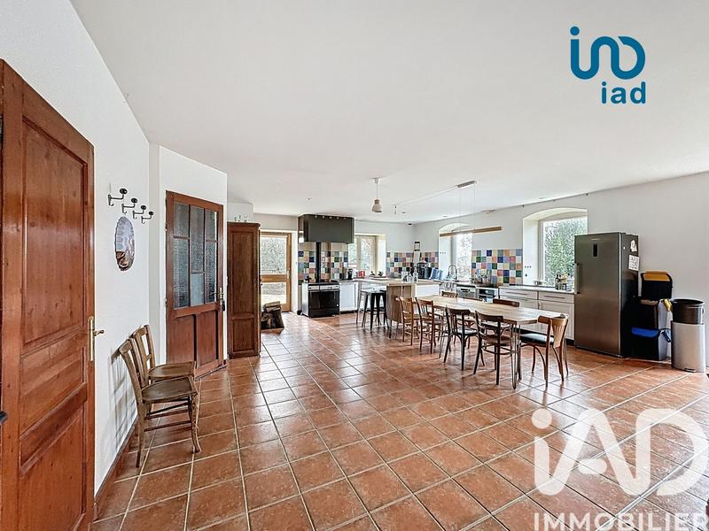 Maison - 400 m² - 9 pièces