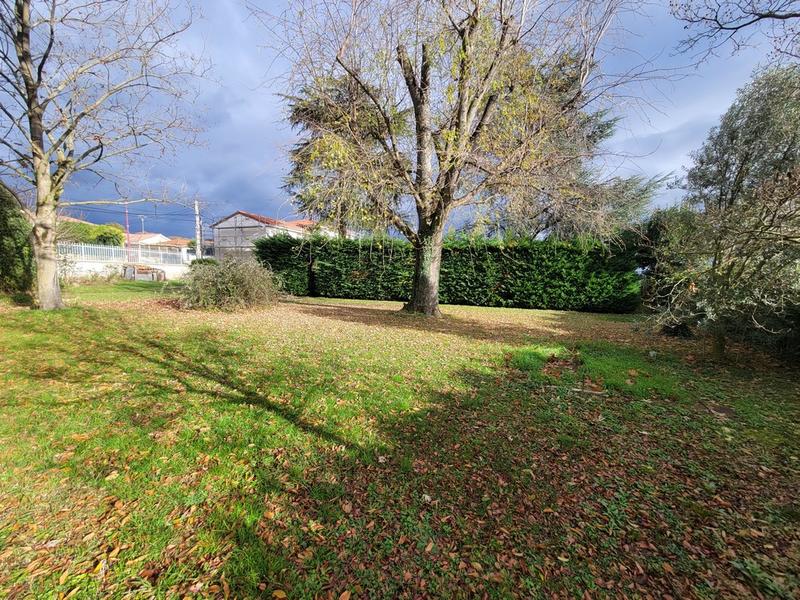 Terrain constructible - 660 m²