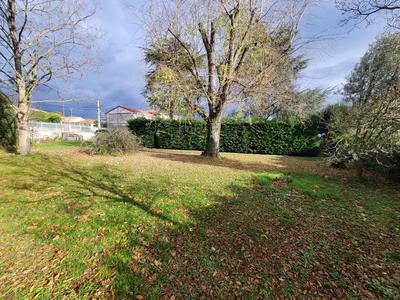Terrain constructible - 660 m²