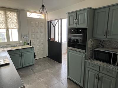 Maison - 90 m² - 5 pièces