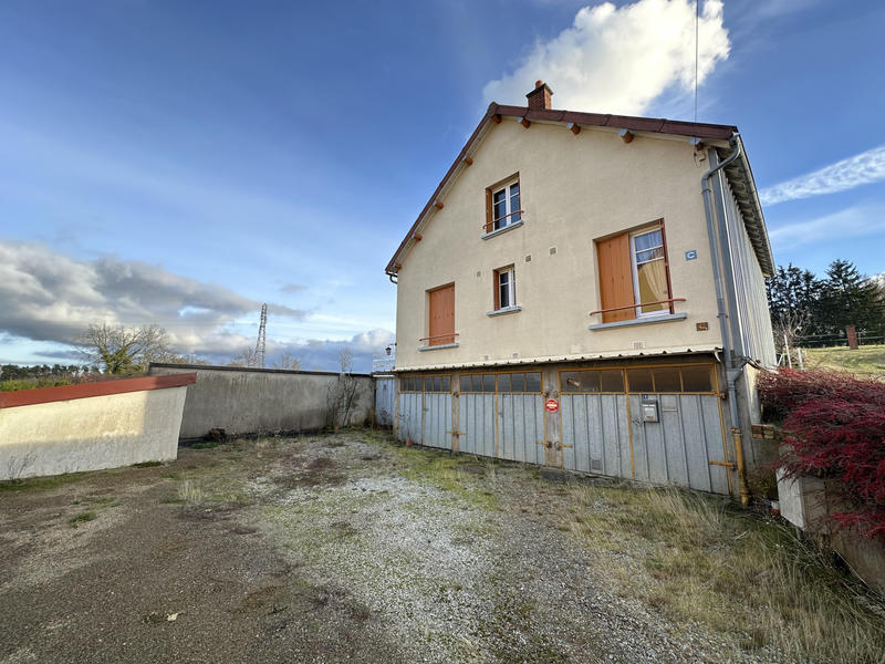 Maison - 89 m² - 6 pièces