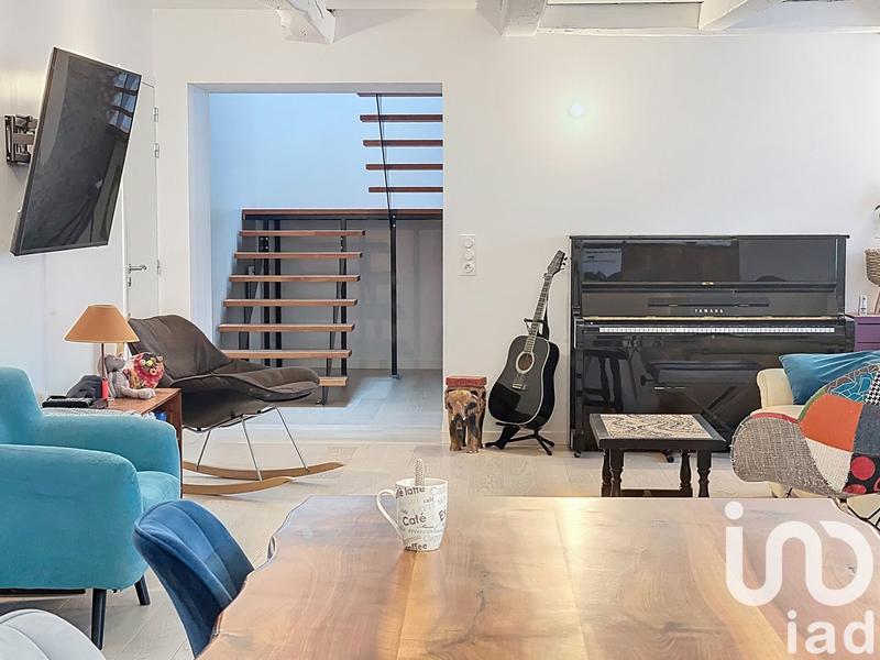 Maison - 202 m² - 6 pièces