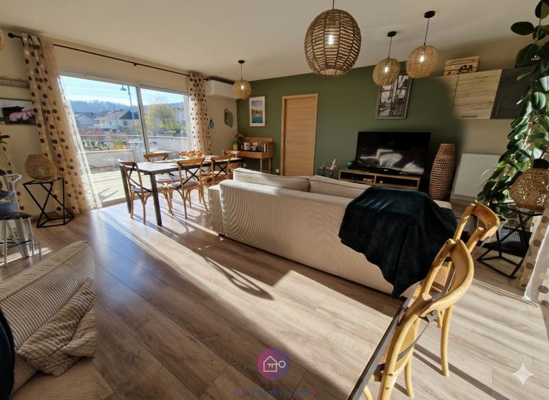 Appartement - 83 m² - 5 pièces