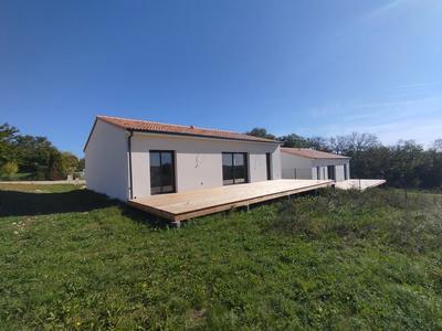 Maison - 105 m² - 5 pièces