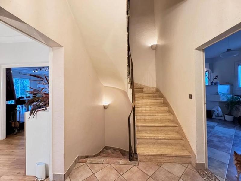 Maison - 309 m² - 10 pièces