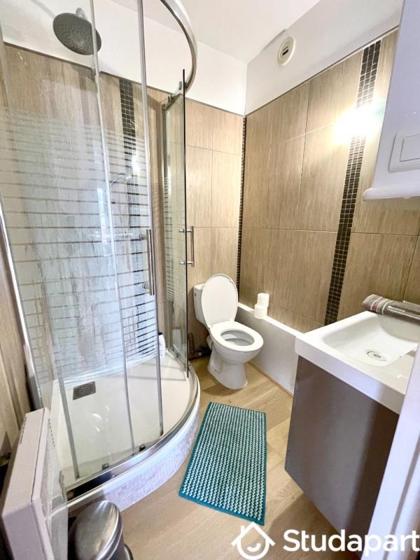 Chambre - 9 m² - 1 pièce