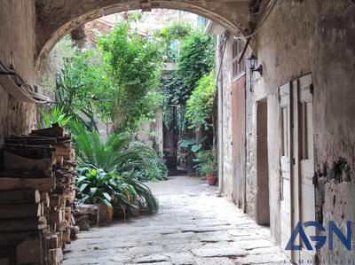 Immeuble - 259 m² - 15 pièces