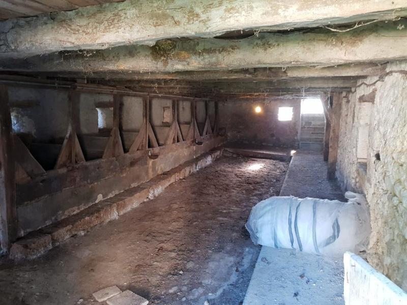 Corps de ferme - 80 m² - 6 pièces