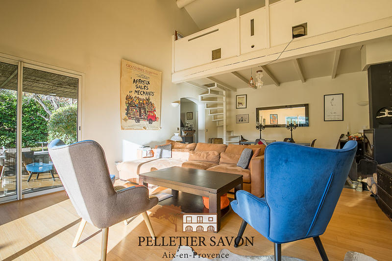 Maison - 111 m² - 5 pièces