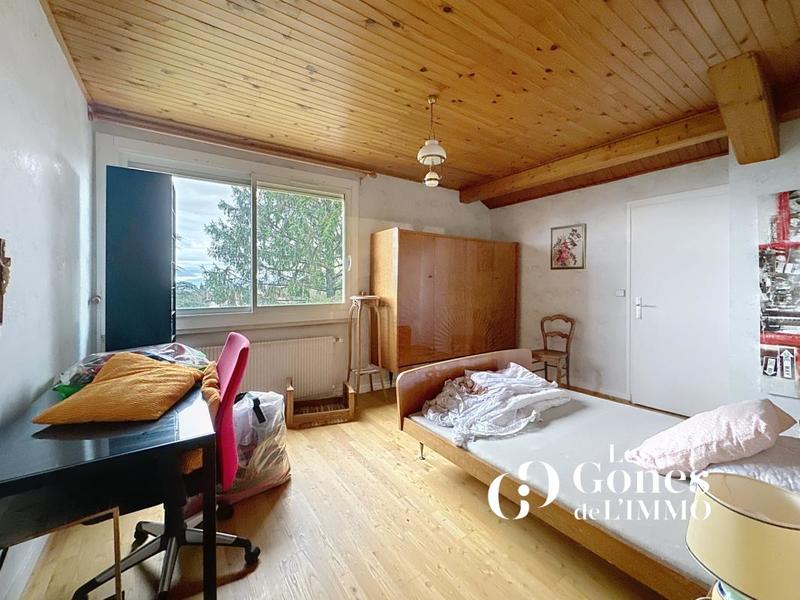 Maison - 229 m² - 7 pièces