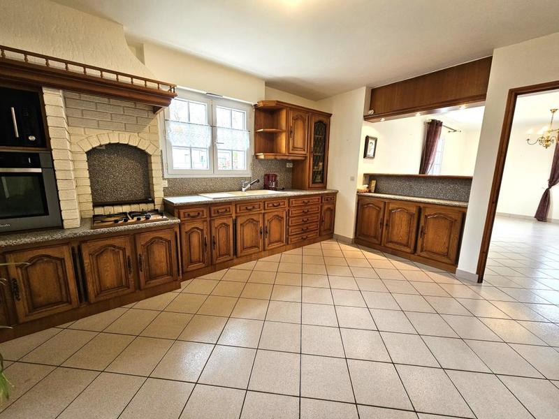 Maison - 178 m² - 7 pièces