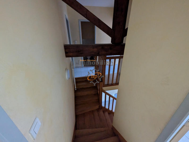 Appartement - 90 m² - 4 pièces