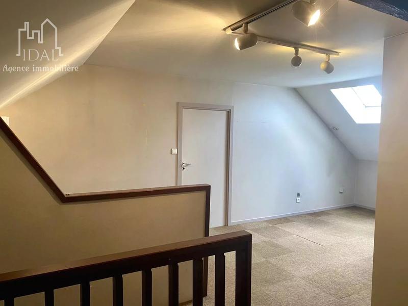 Appartement - 160 m² - 4 pièces