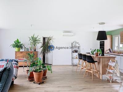 Maison - 79 m² - 3 pièces