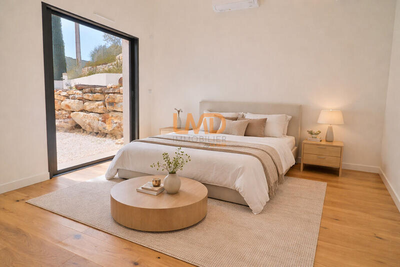 Villa - 219 m² - 5 pièces