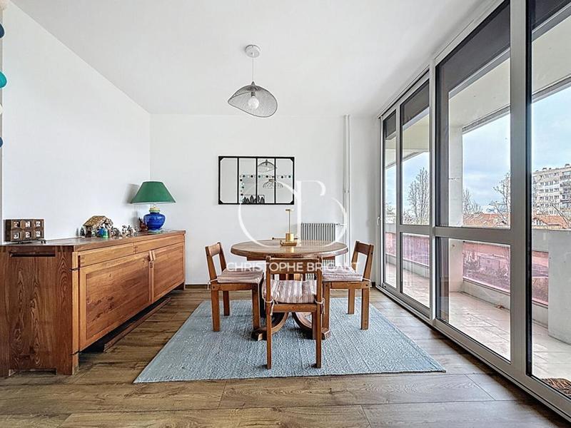 Appartement - 81 m² - 4 pièces