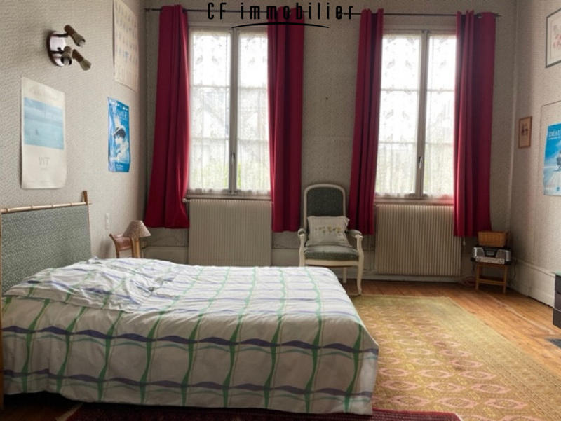 Maison - 390 m² - 10 pièces