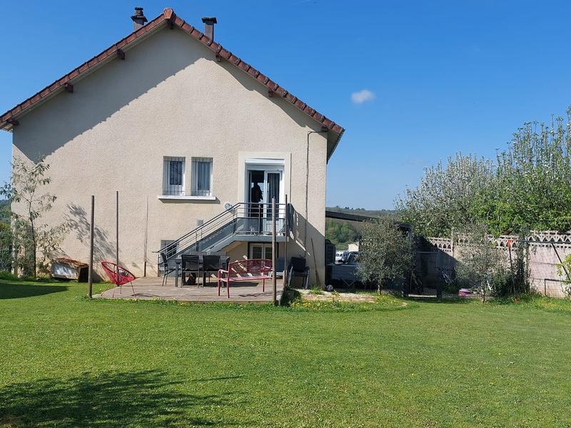 Maison - 99 m² - 6 pièces