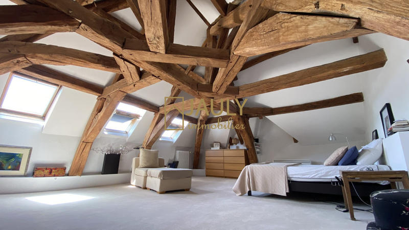 Maison - 300 m² - 9 pièces