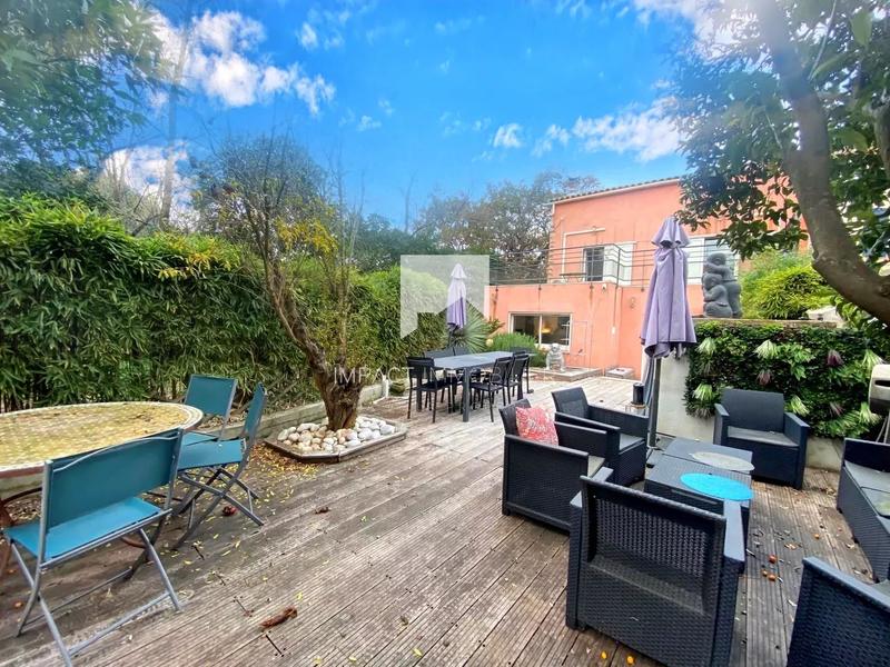 Maison - 170 m² - 5 pièces