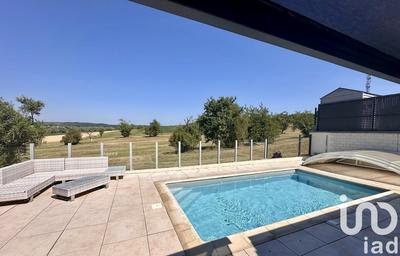 Maison - 143 m² - 6 pièces