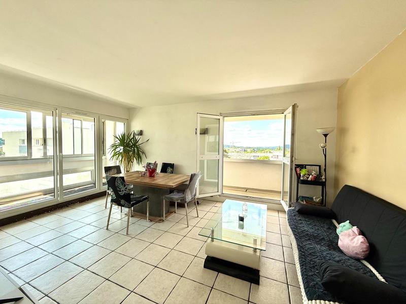 Appartement - 80 m² - 4 pièces