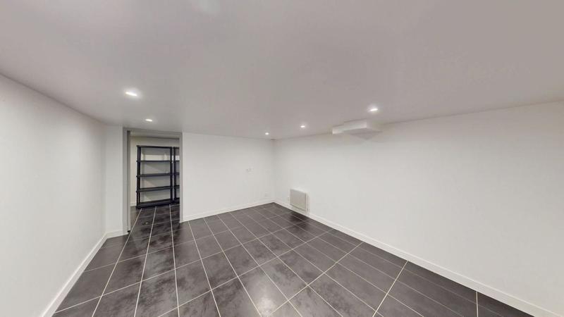 Maison - 203 m² - 5 pièces