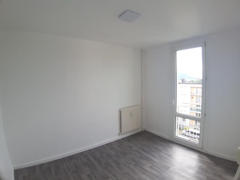 Appartement - 81 m² - 5 pièces