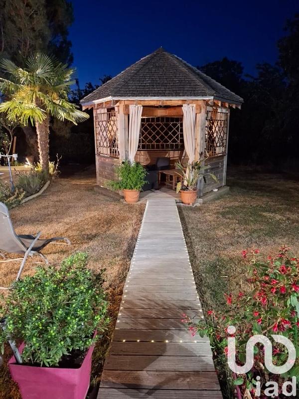 Maison - 170 m² - 8 pièces