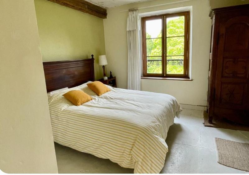 Maison - 285 m² - 10 pièces