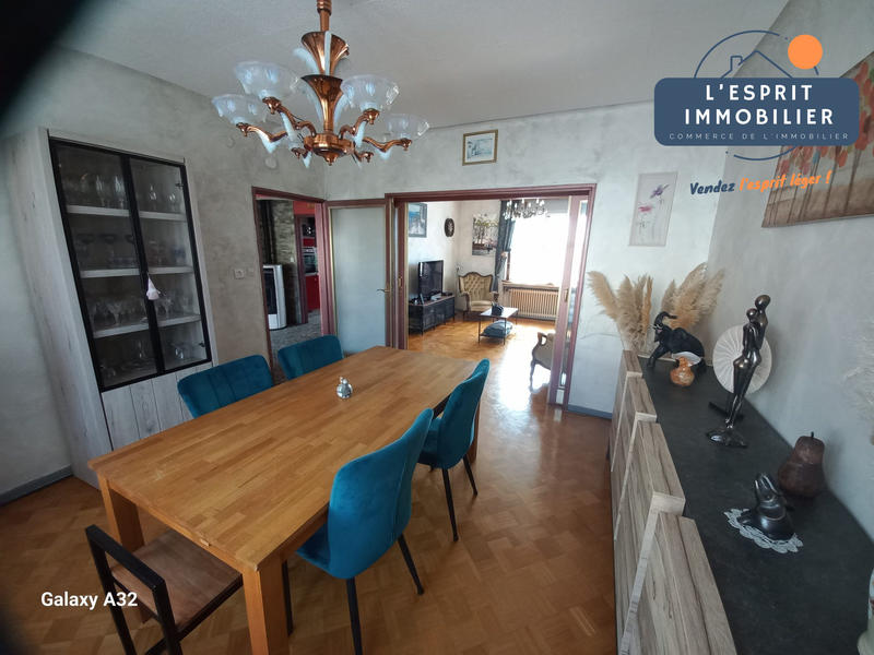 Maison ancienne - 163 m² - 8 pièces