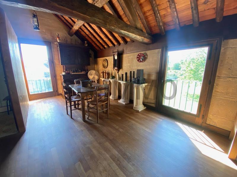 Villa - 168 m² - 6 pièces