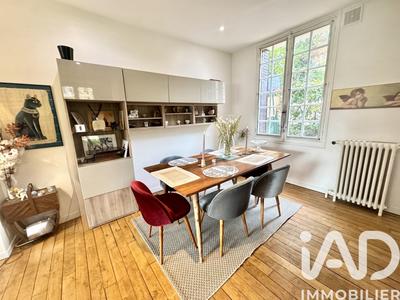 Maison - 94 m² - 5 pièces
