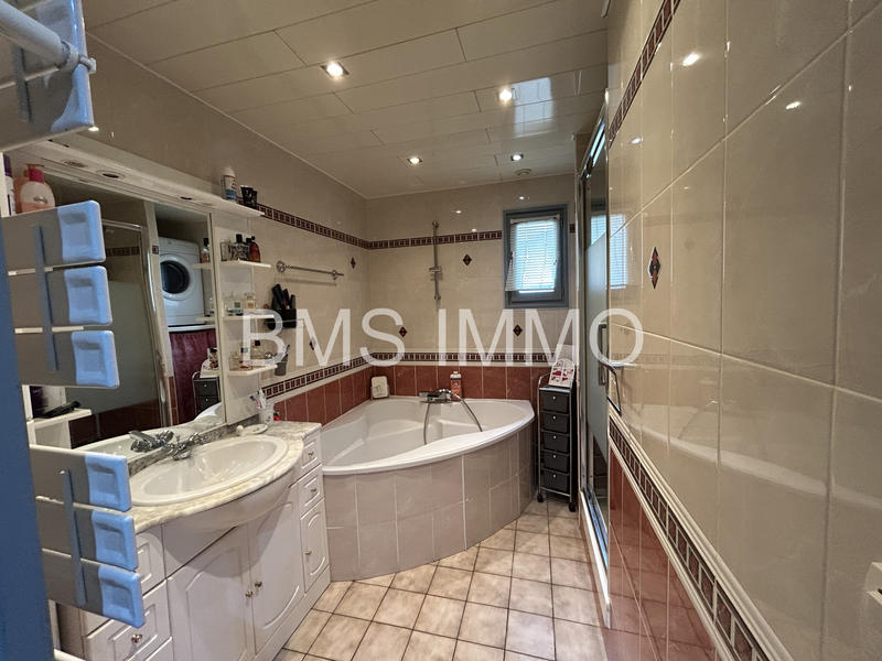 Maison - 115 m² - 4 pièces