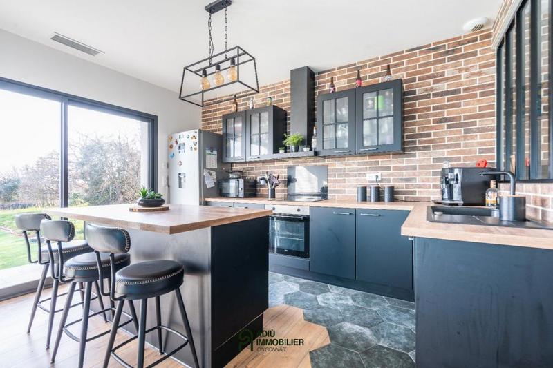 Villa - 140 m² - 6 pièces