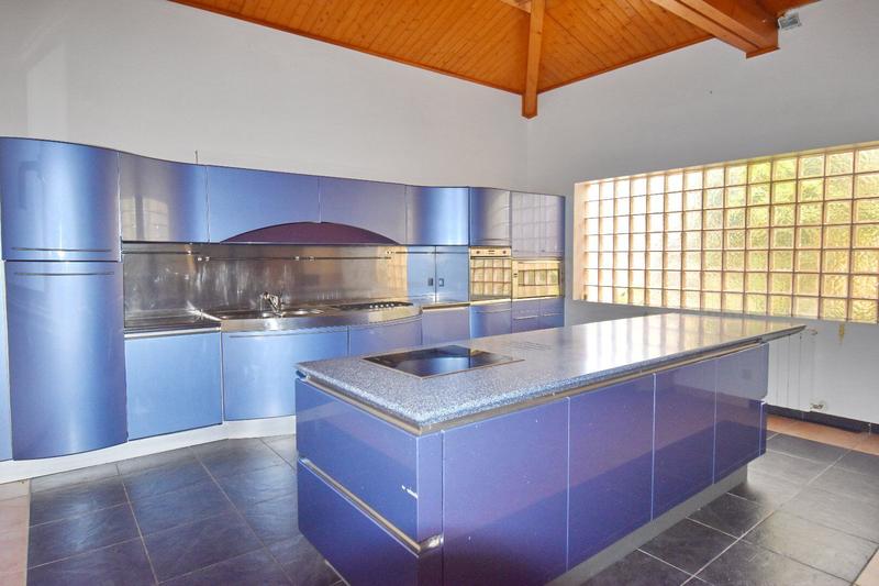 Maison - 230 m² - 4 pièces