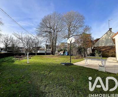 Maison - 261 m² - 9 pièces