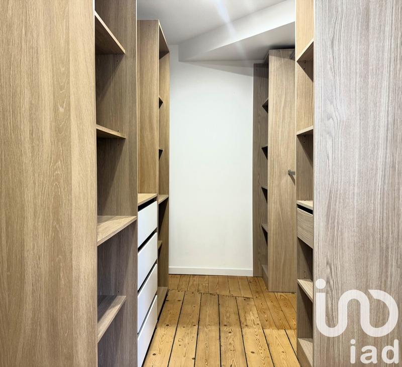 Maison - 202 m² - 6 pièces