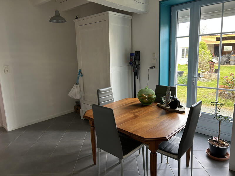 Maison - 140 m² - 5 pièces