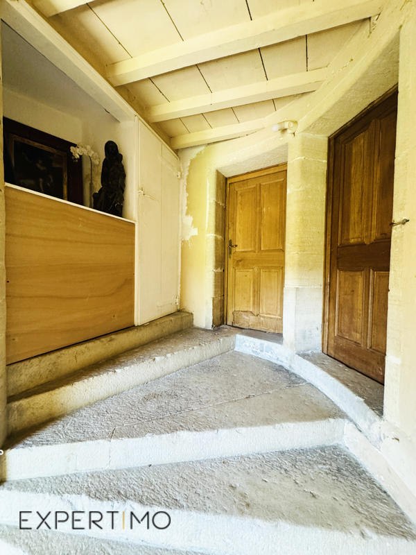 Propriété - 391 m² - 9 pièces